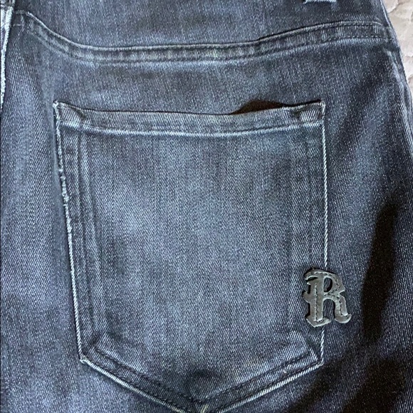 Rich & Skinny Jean - Picture 3 of 4